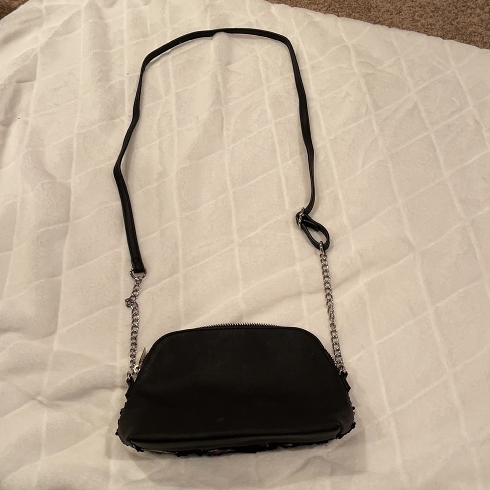 Purse - Picture 2 of 4